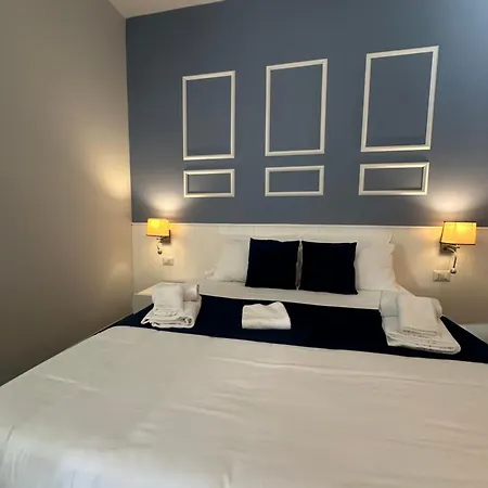 Hotiday Collection - Botanique Aparthotel Naples