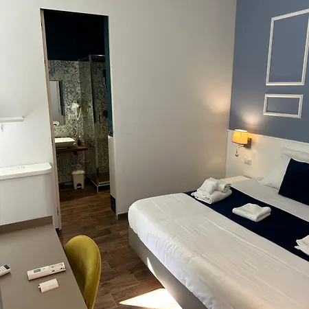 Aparthotel Hotiday Collection - Botanique Naples